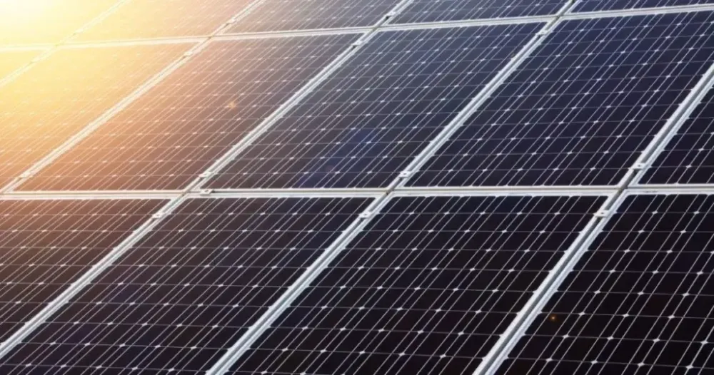 Énergie solaire photovoltaïque et thermique : quelles différences ?